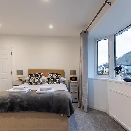 Shelter Stone - In The Heart Of The Lakes *